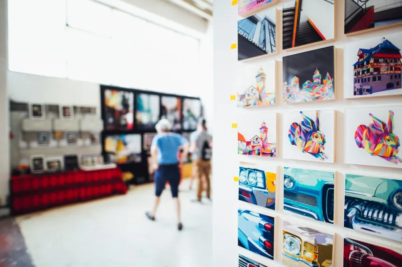 What the Label Knows: How Provenance, Biography, and Story Reshape the Art We Think We See